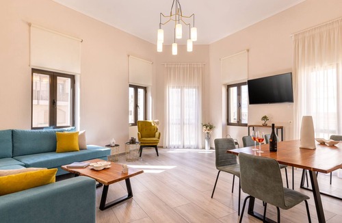 Nea Chora House | Beautiful large apartment in the heart of Chania.