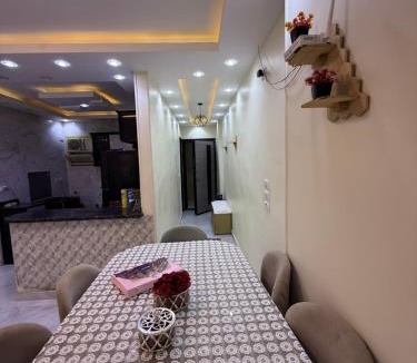 Pyramids Gardens Apartment | Between pyramids & GEM