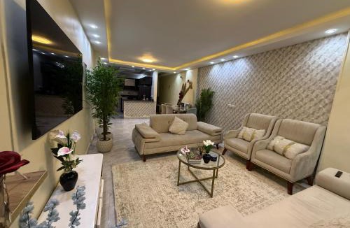 Pyramids Gardens Apartment | Between pyramids & GEM