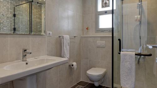 New Cairo Apartment | Cairo Festival City Your New View Awaits Fantastic 3BR and Maid Room APT