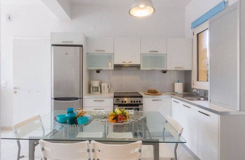 Corfu Town Apartment | Calliope Corfu apt - Lovely apartment with garden in Garitsa Bay