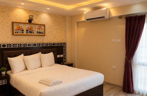 Qasr an-Nil Hotel | Capital Cairo Hotel Downtown