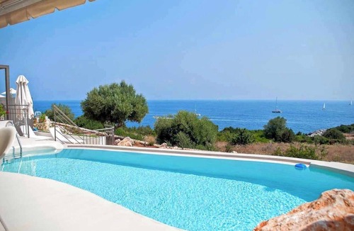 Fiskardo Villa | Casa di GIO sea front stone property, private pool, Fiscardo 500 m