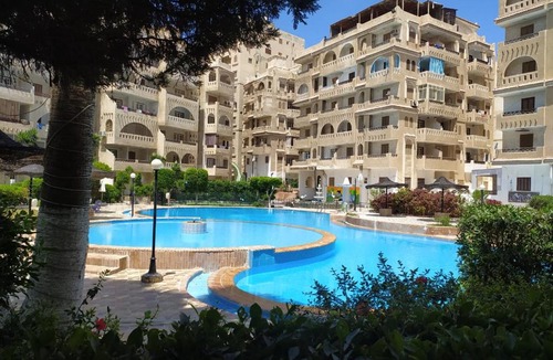 Al-'Amriyah Apartment | Chalet with Garden view At Al Nakhil resort