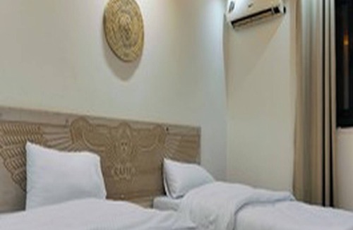Al Haram Bed & Breakfast | Charming 2-bedroom bed & breakfast with WiFi, AC in Giza Governorate