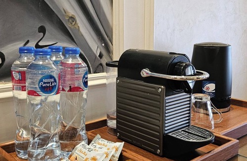 Zamalek Apartment | Cosy Retreat in Zamalek Sunset & Sunrise Balcony