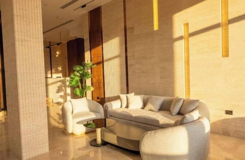 Downtown Cairo Apartment | DHB STAYS : Transit Studio Near Ramses G-103