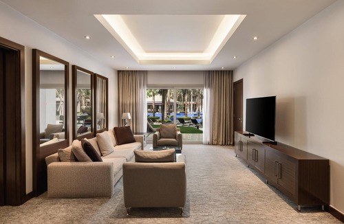 New Cairo Hotel | Dusit Thani LakeView Cairo
