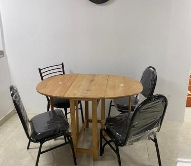 Al Duqqi Apartment | Elegant House