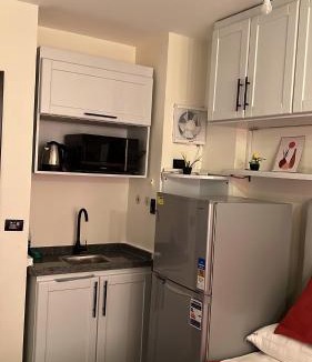 Sidi Abd El-Rahman Apartment | Elegant Studio in Zahra