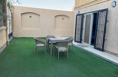 6th of October City Apartment | Elite House: Cozy Garden Oasis 3BR – Mall of Arabia