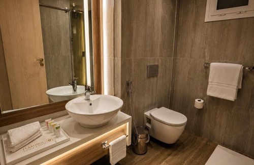 Heliopolis Hotel | Flamingo Cairo Airport Hotel & Free Airport Pickup