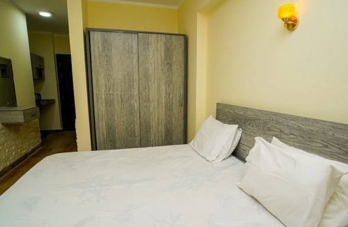 Corniche Road-Dahar Apartment | Florenza khamsin J113
