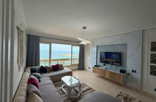 Ar-Raml 1 Apartment | Gleem Sea View 13