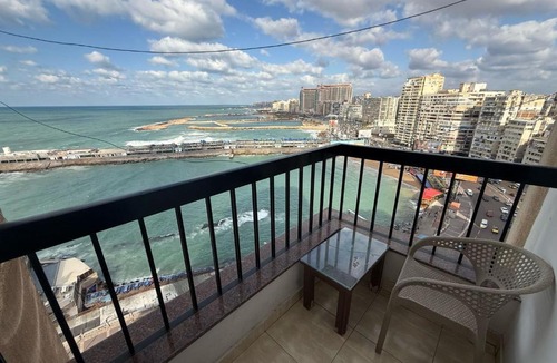 Ar-Raml 1 Apartment | Gleem sea view 3