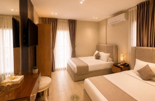 Qasr an-Nil Hotel | Grand lotus hotel downtown