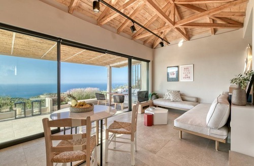 Kavallos Villa | Great Lefkada Villa | 1 Bedroom | Villa Nikinara | Stunning Sea Views