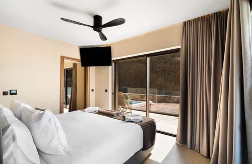 Pefki Hotel | Harmony E Rock Hotel