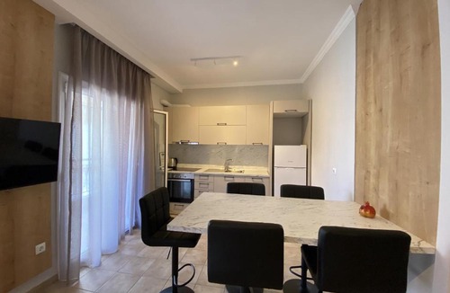 Paralia Ofryniou Apartment | Hellen's Apartments
