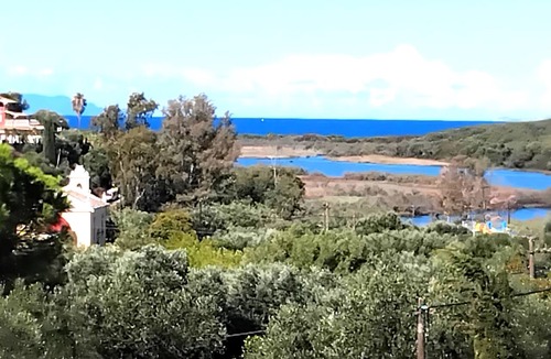 Agios Spyridon Corfu House | Holiday Home "Nora" with 2 Apartments and Shared Pool - Sea Breeze 1