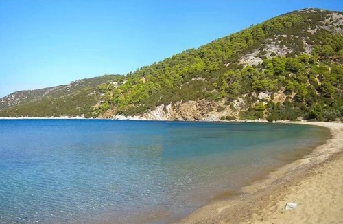 Atsitsa House | Holiday house with salt water pool and private beach in a wonderful, quiet location