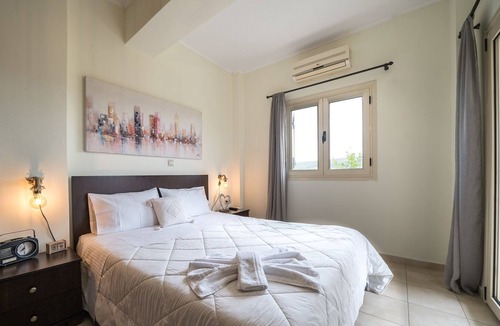 Spilia Villa | Holiday villa in Chania with private pool, beautiful views and large garden