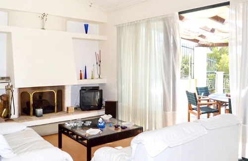 Karystos Villa | Homerez - 10 m away from the beach! Villa for 12 ppl. with sea view at Karistos