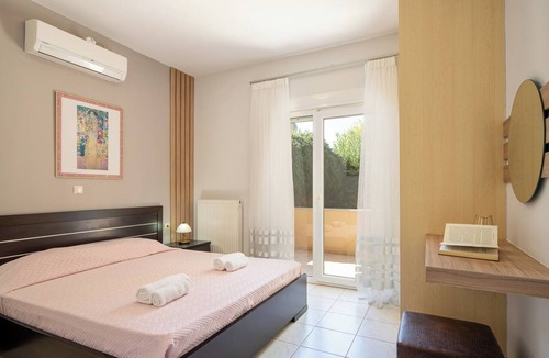 Tria Monastiria Villa | KNOSSOS ESTATE, VILLA ARIADNI, Lux villa, panoramic sea view, gardens and pool