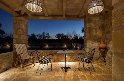 Gaitanion House | Le tresor de Marie - Charming Traditional Retreat, by ZanteWize