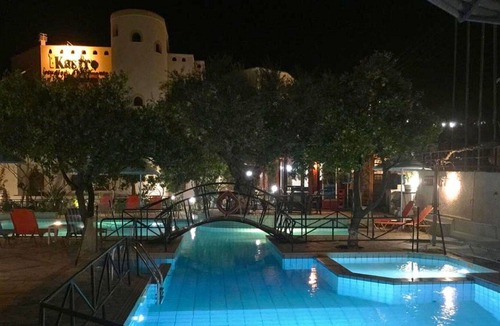 Mirtos Apartment | Lovely apartment for 4 guests with pool, WIFI, A/C, hot tub, TV, terrace and parking