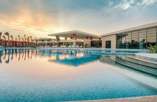Ad-Dab'ah Ski Chalet | Luxury Family Penthouse