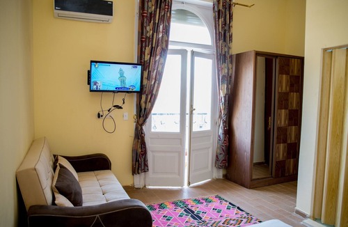 Qasr an-Nil Bed & Breakfast | Luxury Stylish 2 Bedrooms Studio with Kitchnette in Cairo Downtown