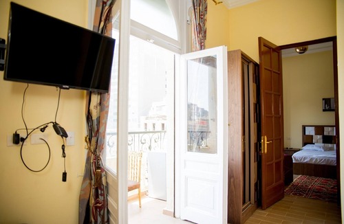 Qasr an-Nil Bed & Breakfast | Luxury Stylish 2 Bedrooms Studio with Kitchnette in Cairo Downtown