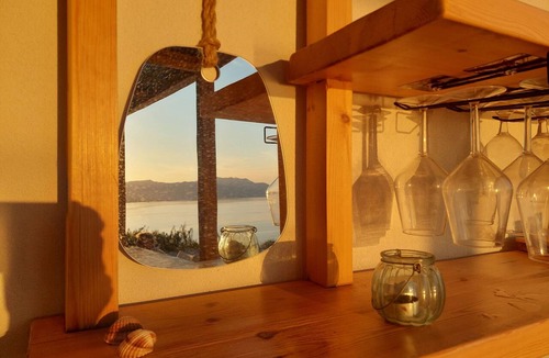 Paleros Villa | Luxury villa, large terrace, lounge area, pool, jacuzzi + magnificent sea view.