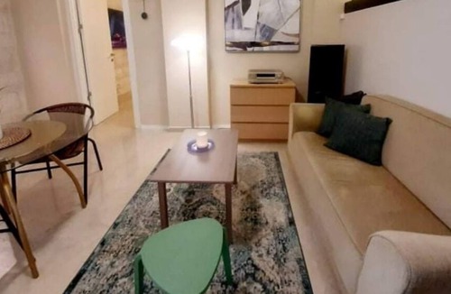 West Bank House | Magic Hikinton Double B&B