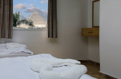 Giza Bed & Breakfast | Makadi Pyramids View