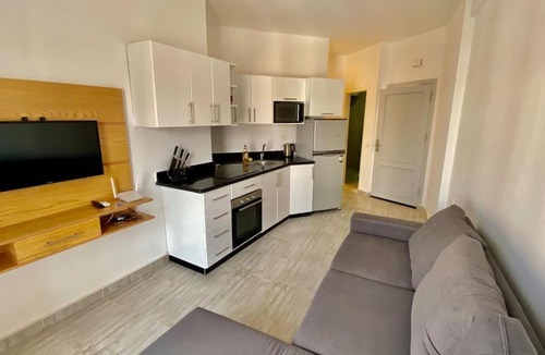 Al Ahyaa Apartment | Modern 2 bedroom apartment @ Aqua Palms Resort