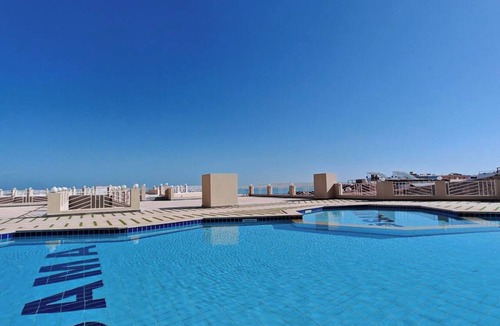 Sakkala Apartment | Modern High-Floor studio Sea Views 2 pools Stone Heights Resort