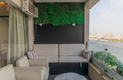 Oula Apartment | Modern Nile View Retreat in the Heart of Cairo