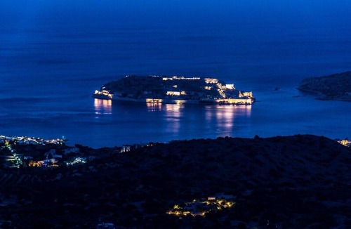 Kounelion Villa | Mountain and Private Beach VILLA FALCON 2-8 pers.