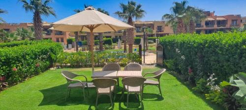 Zafarana Ski Chalet | Mountain View Sokhna 1,Villa 4Rooms, Direct to Pool, 300 M to Beach & Dayra Camp, Families ONLY