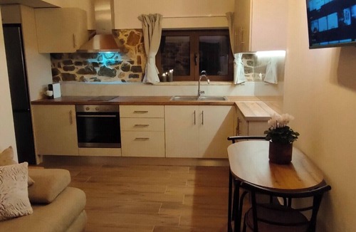 Nea Tirintha House | NAFPLIO VILLAGE - Cozy traditional and modern stone house with plenty amenities