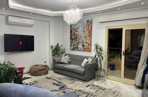 New Cairo Apartment | New Cairo Shared Apartment with the landlord close to airport garden view for males only or married couple because of the Egyptian Culture