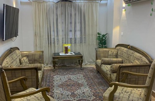 Ar-Raml 1 House | Nice Modern airconditioned flat in a luxurious building, Flat screen TVs, Free Wi-Fi, balcony in the heart of Alexandria