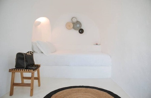 Finikia Villa | Nykteri Cave | A Terre Cave Villas