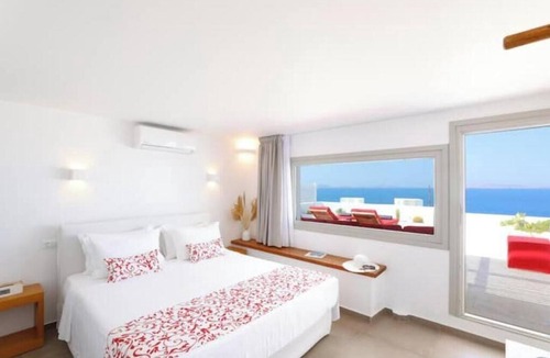 Agios Stefanos Apartment | O Lofos FAROS - Suite with amazing view