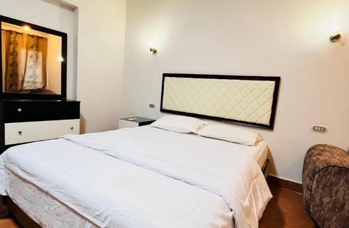 Ras Sudar Apartment | Porto Sokhna Pyramids Sea View Family