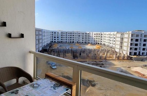 Al-Manasrah Apartment | Porto Vacation - بورتوسعيد بورتو سعيد Porto Said Units