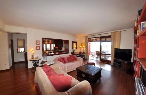 Dafnata House | Postatiko Holiday Home Central Corfu