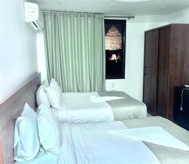 Giza Hotel | Prince Pyramids inN